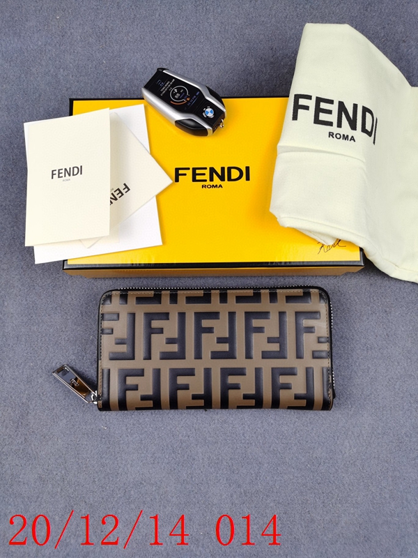 超激安ブランド財布偽物正面デザイン